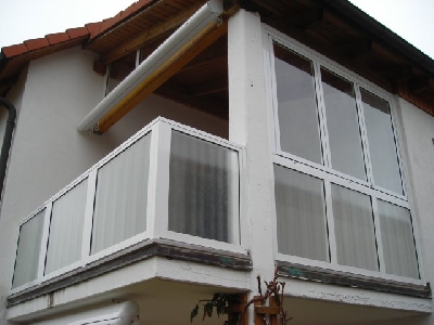 http://www.albrechtmetallbau.de//inc/pixlie/cache/vs_Balkonverglasungen_bild87.jpg