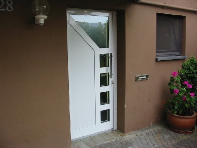 http://www.albrechtmetallbau.de//inc/pixlie/cache/vs_Haustueren_bild62.jpg